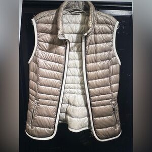 Gerry Weber Ladies Small Metallic/Beige Vest